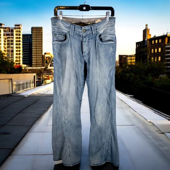 Stitch's Men's 30 Light Wash Distressed Y2K Bootcut Nebraska Jeans 100% Cotton - Picture 1 of 12